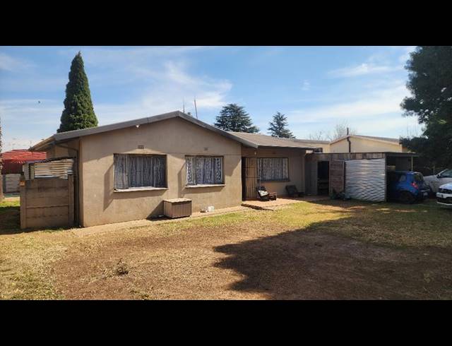 2 BEDROOM PROPERTY TO RENT IN VAN DYK PARK